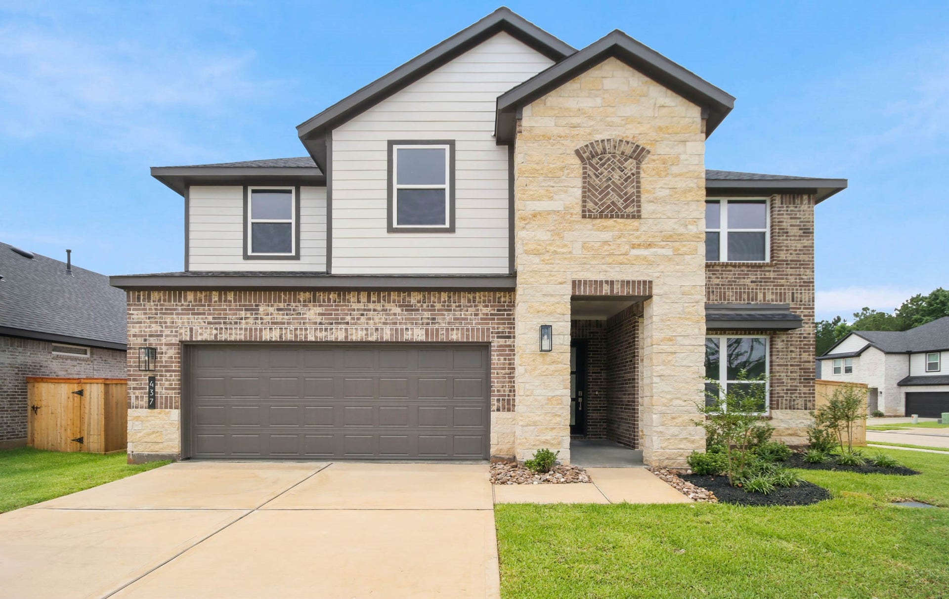437 Summerset Landing Court, Conroe, TX 77304 437 Summerset Landing Court, Conroe, TX 77304