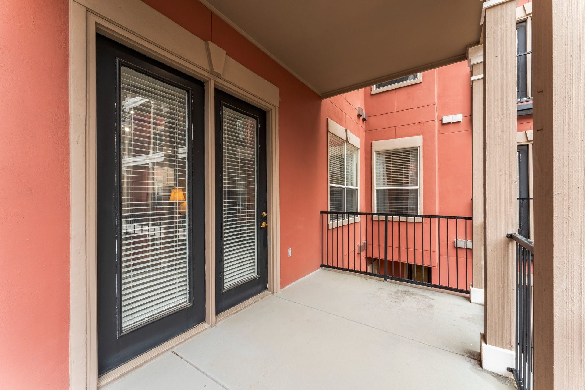 2400 Mccue Road, #237, Houston, TX 77056 Private patio with views of the pool