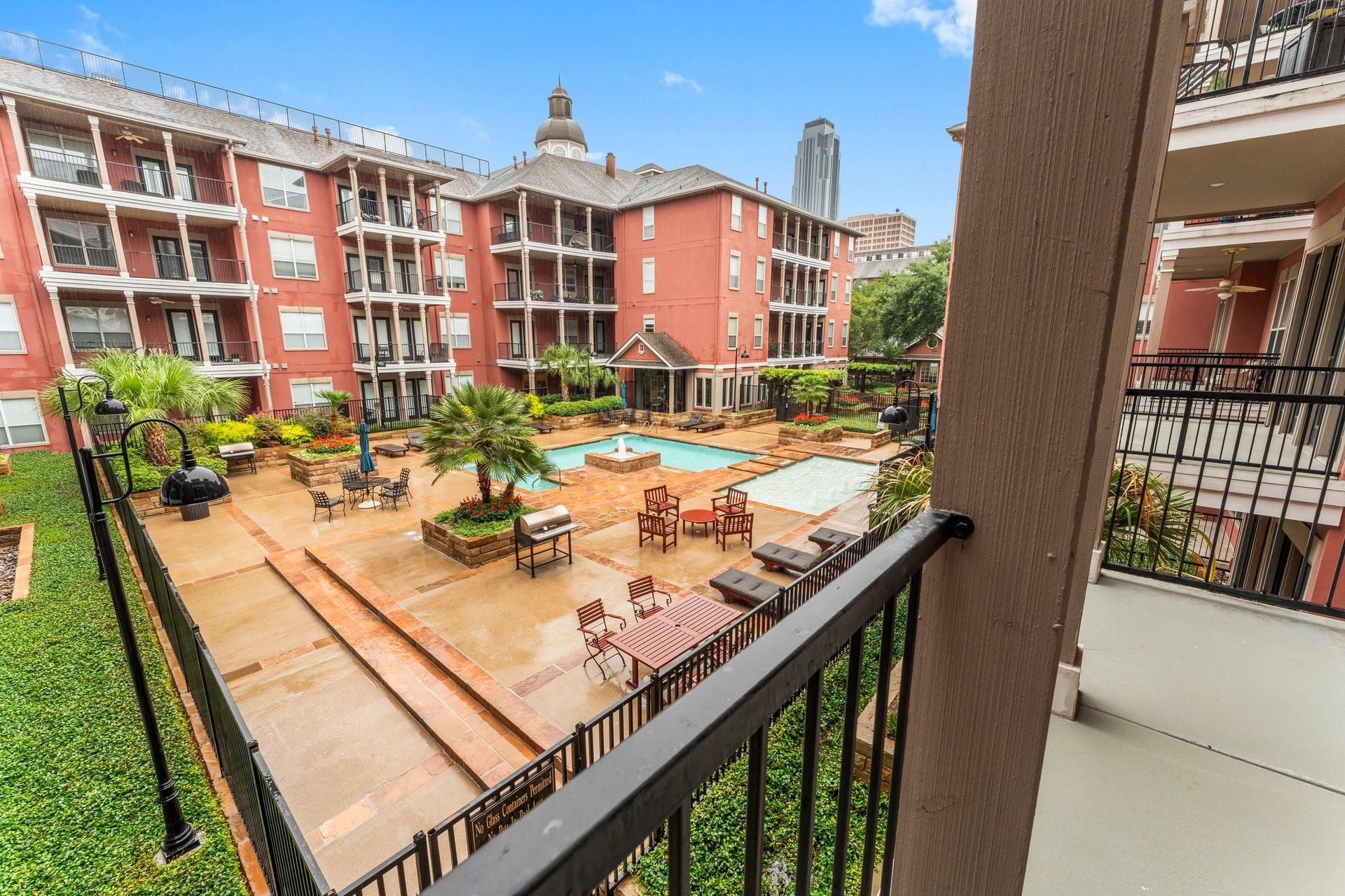 2400 Mccue Road, #237, Houston, TX 77056 Lovely view of the pool.