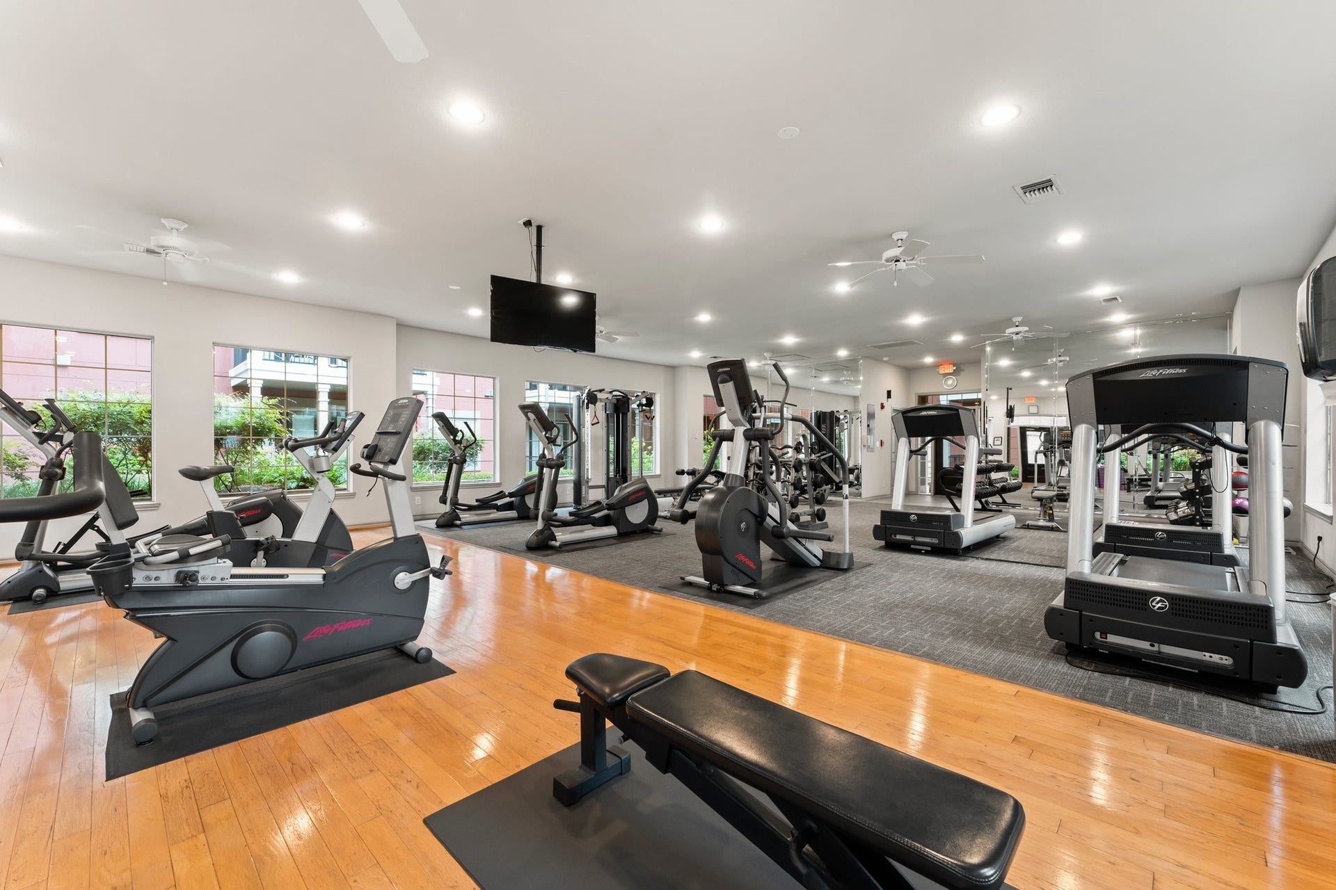 2400 Mccue Road, #237, Houston, TX 77056 View of the fitness center.
