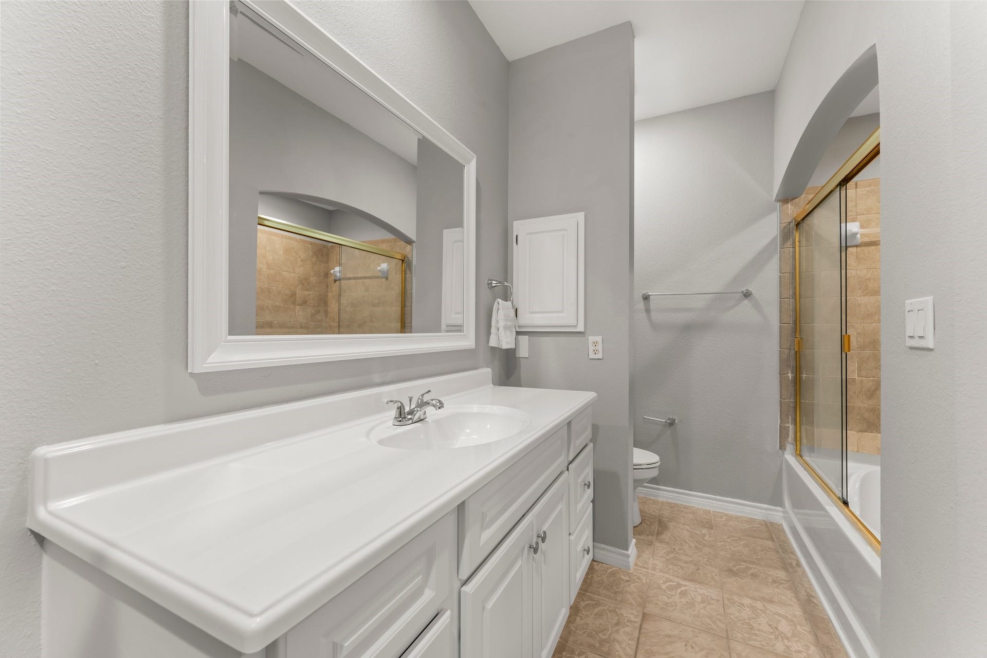 2400 Mccue Road, #237, Houston, TX 77056 2400 Mccue Road, #237, Houston, TX 77056