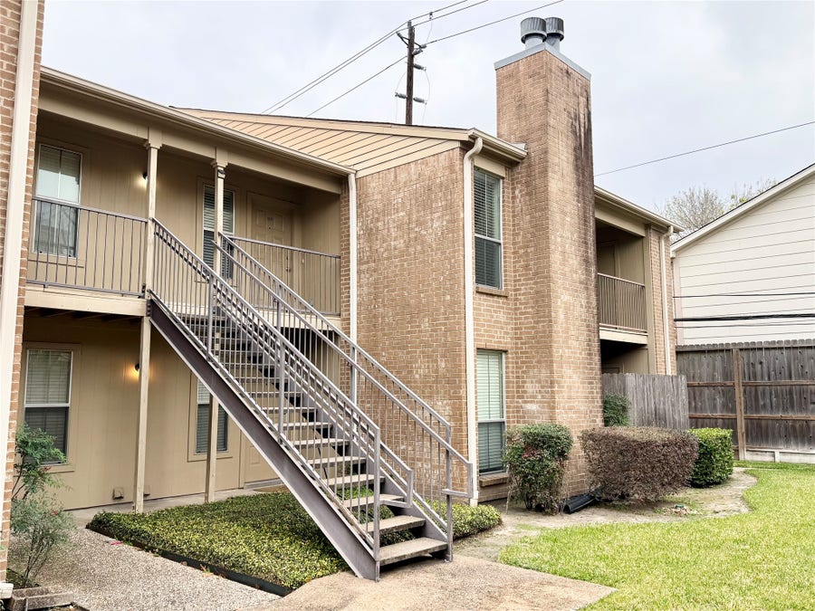Property photo for 700 Thicket Lane, #406, Houston, TX