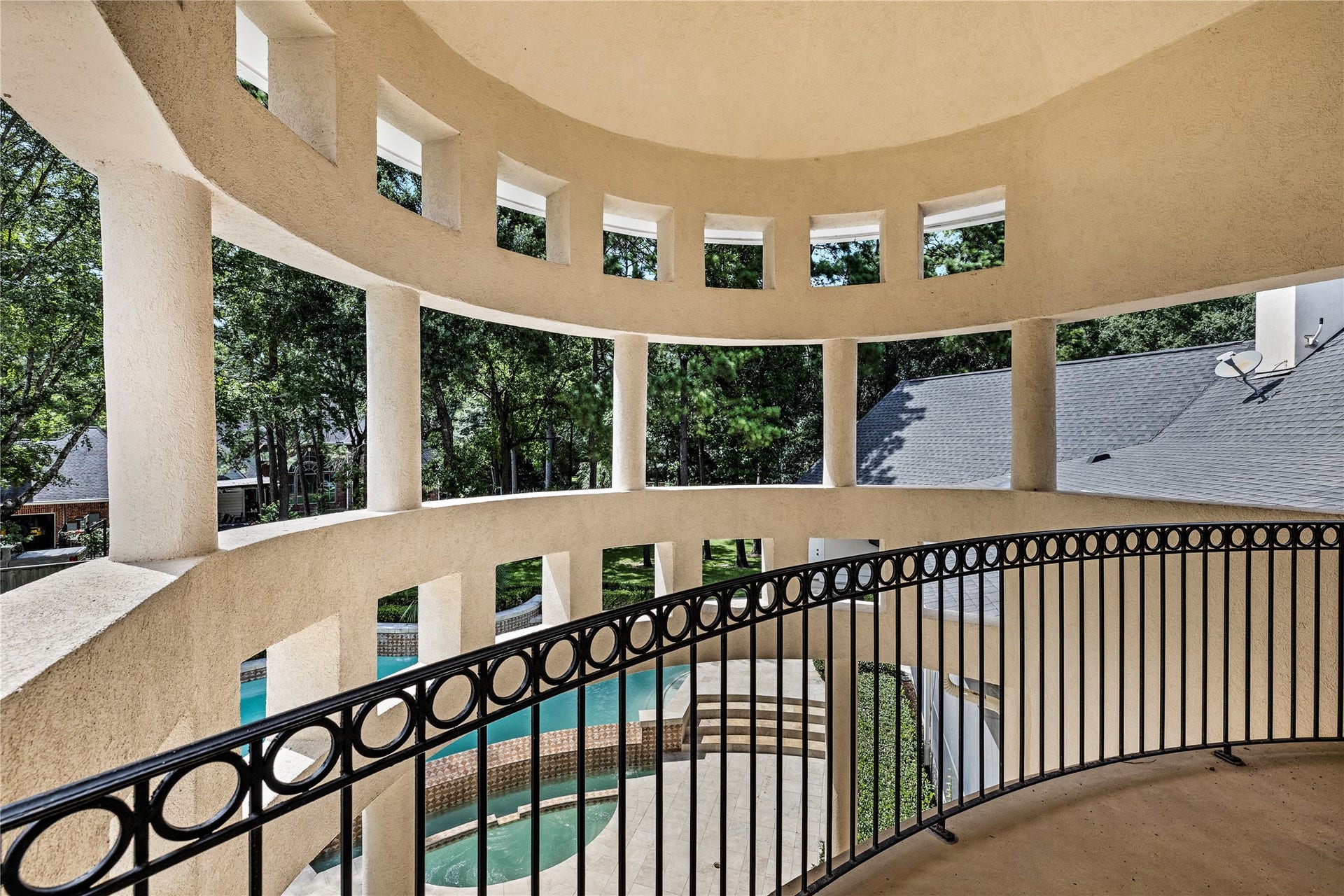 3 N Benton Woods Circle, The Woodlands, TX 77382