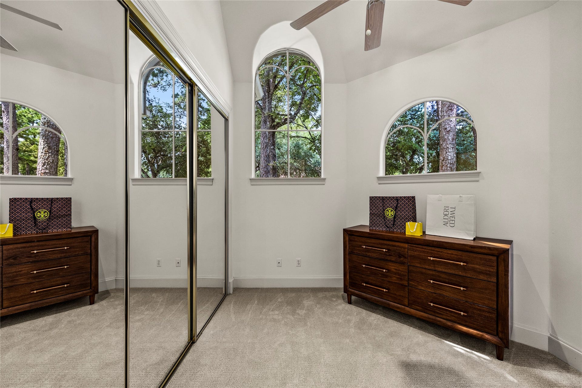3 N Benton Woods Circle, The Woodlands, TX 77382