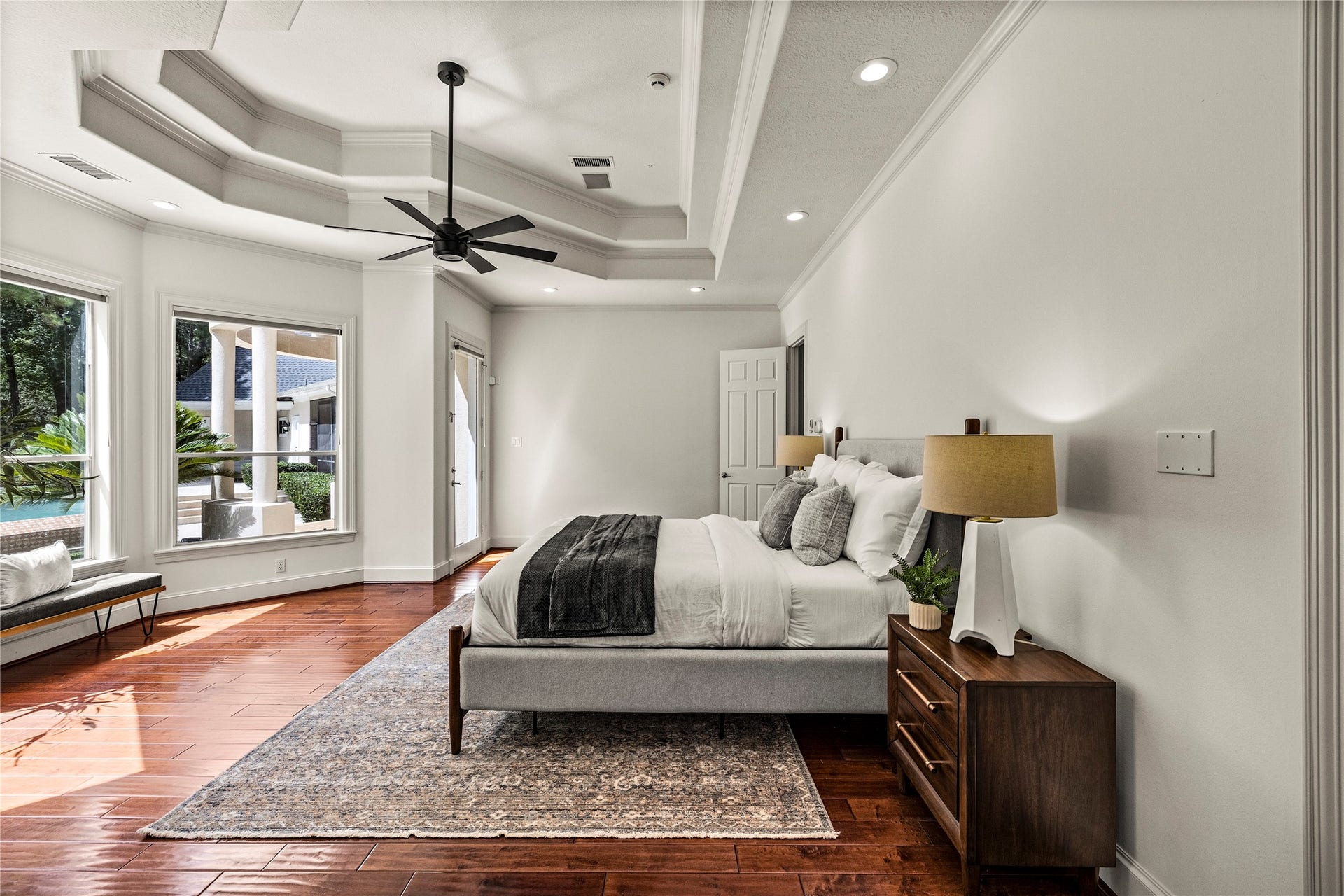 3 N Benton Woods Circle, The Woodlands, TX 77382