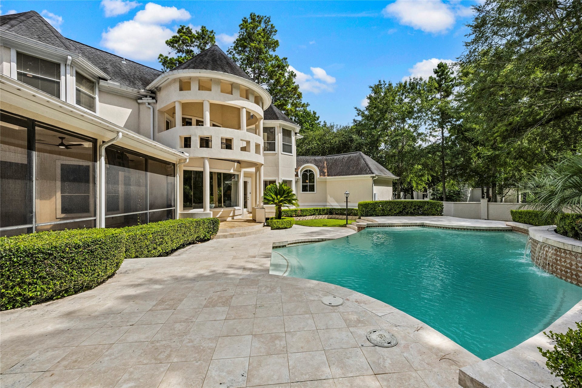 3 N Benton Woods Circle, The Woodlands, TX 77382