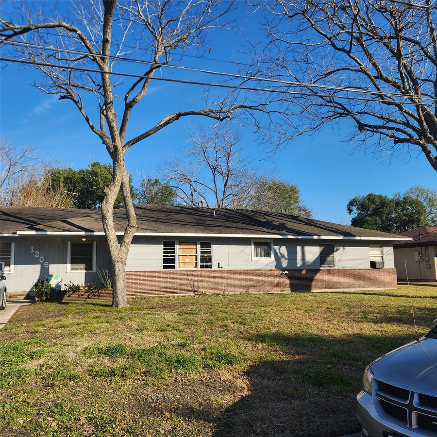 Property photo for 1206 N Commerce Street, Baytown, TX