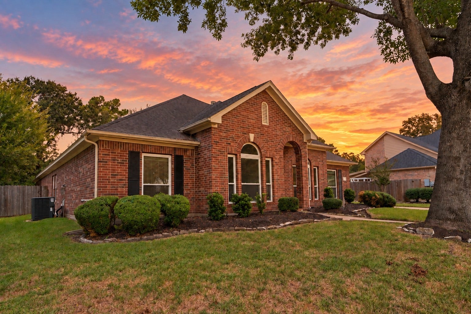 304 Melodywood Drive, Friendswood, TX 77546 304 Melodywood Drive, Friendswood, TX 77546