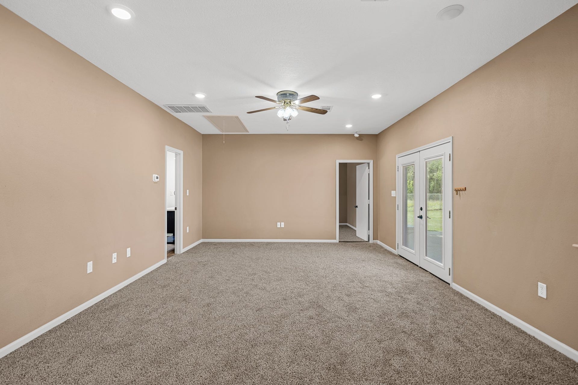 4435 S Tower Road, Santa Fe, TX 77517 4435 S Tower Road, Santa Fe, TX 77517