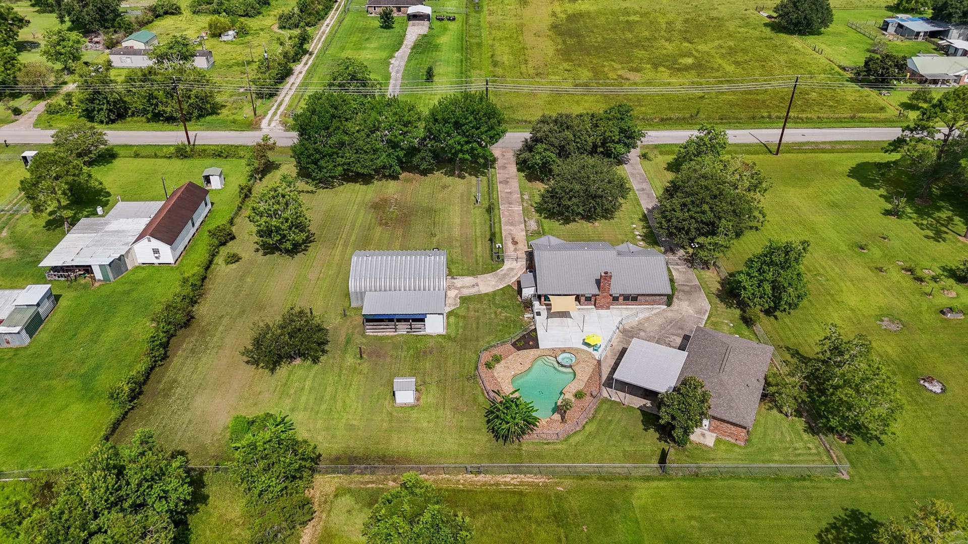 4435 S Tower Road, Santa Fe, TX 77517 4435 S Tower Road, Santa Fe, TX 77517