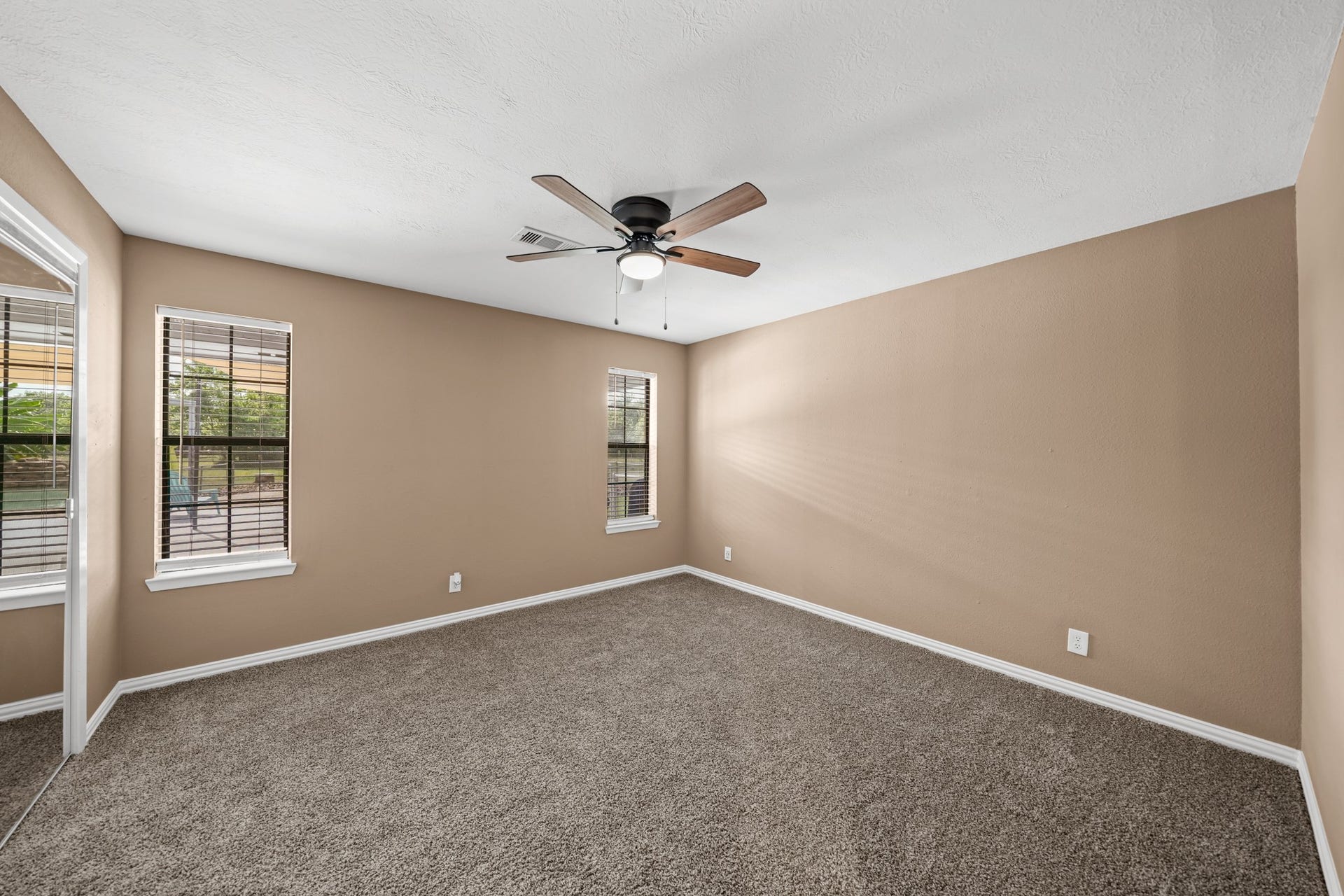 4435 S Tower Road, Santa Fe, TX 77517 4435 S Tower Road, Santa Fe, TX 77517