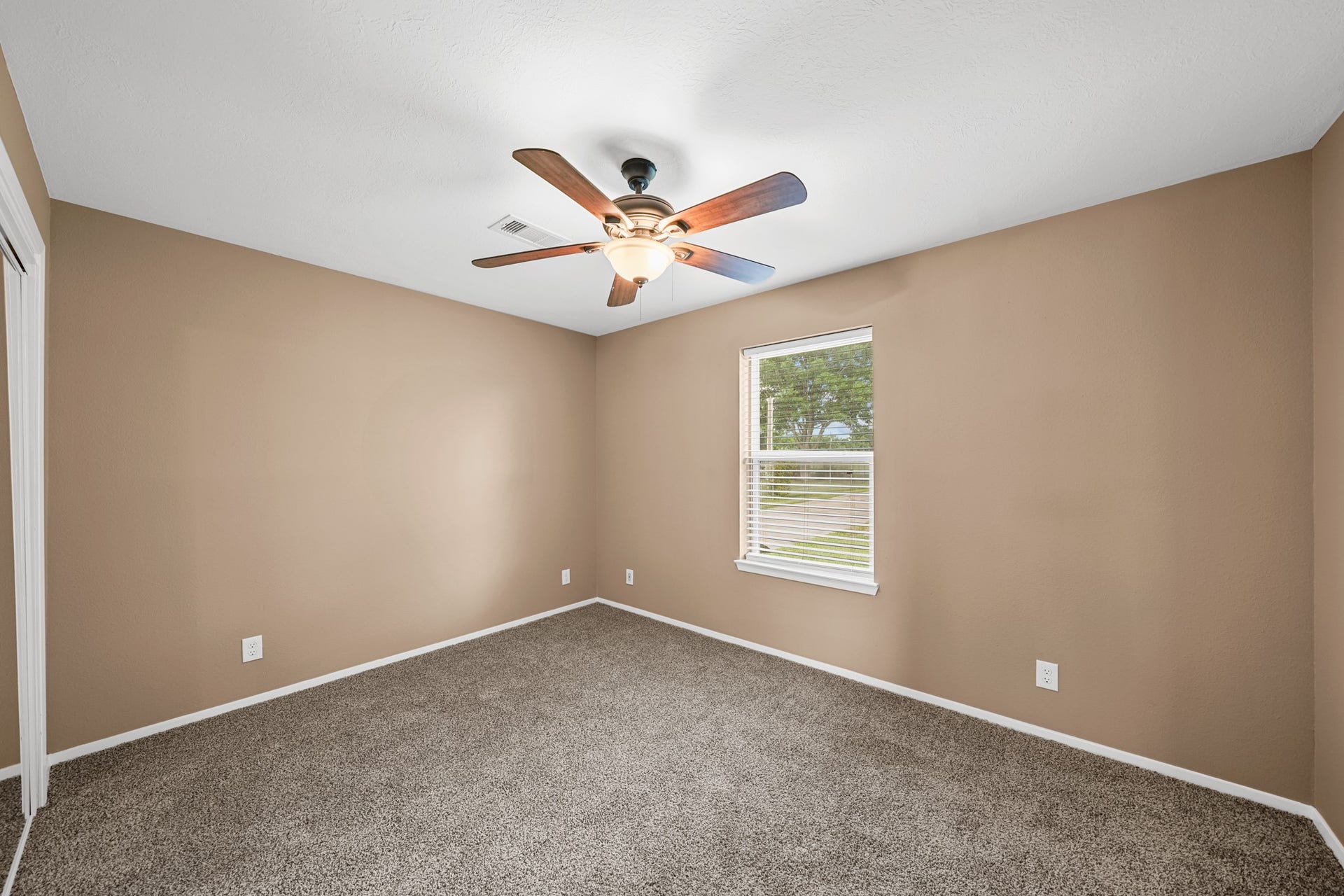 4435 S Tower Road, Santa Fe, TX 77517 4435 S Tower Road, Santa Fe, TX 77517