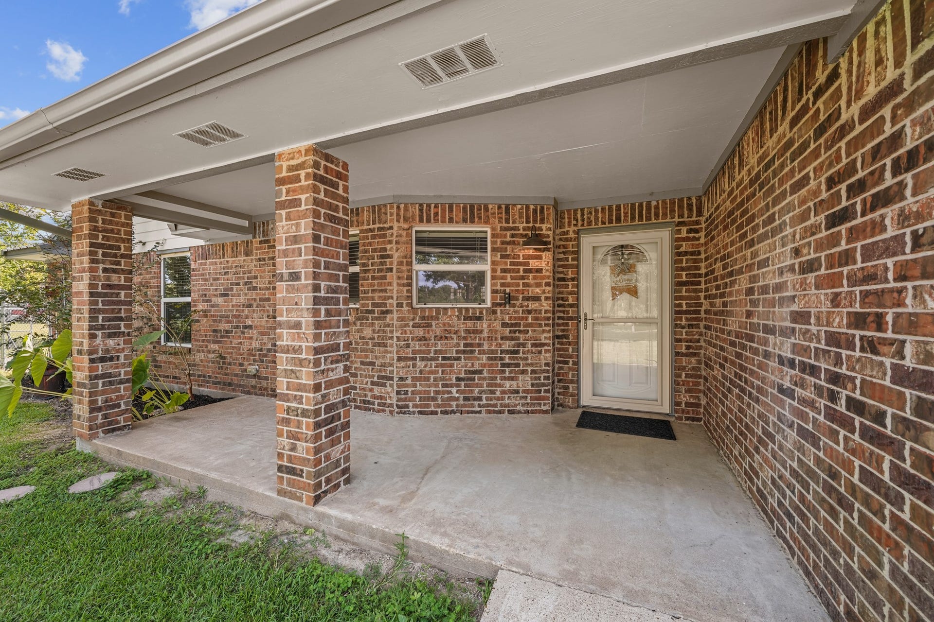 4435 S Tower Road, Santa Fe, TX 77517 4435 S Tower Road, Santa Fe, TX 77517