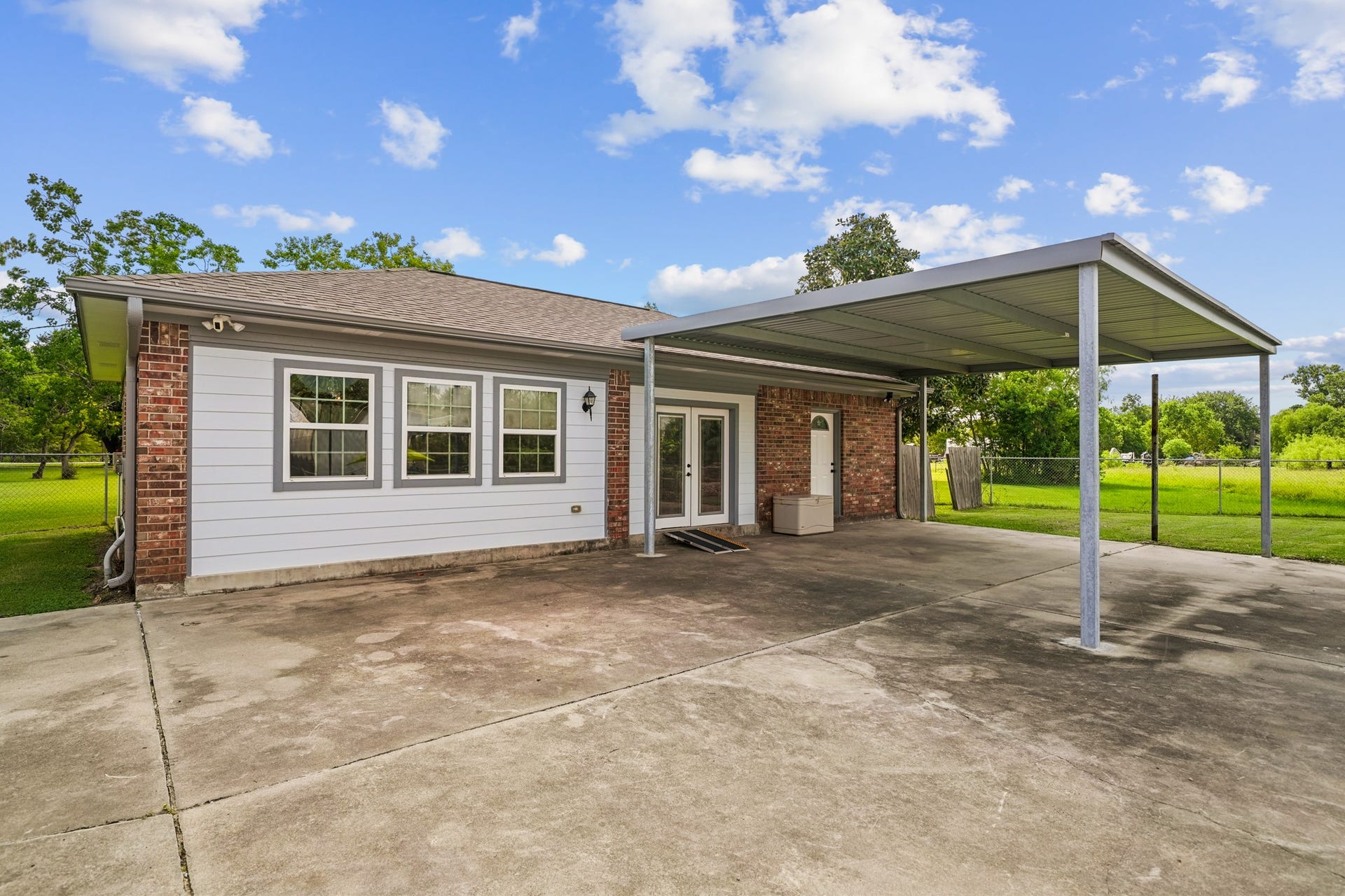 4435 S Tower Road, Santa Fe, TX 77517 4435 S Tower Road, Santa Fe, TX 77517