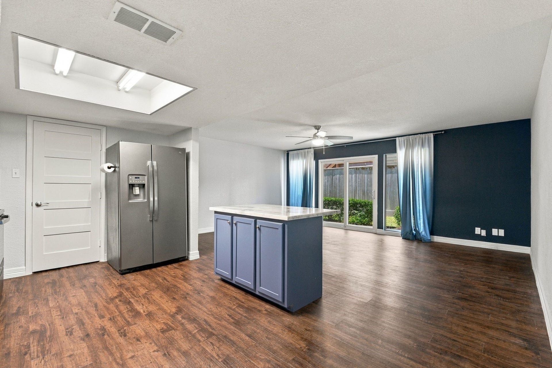 14777 Wunderlich Drive, #413, Houston, TX 77069 The refrigerator is included as well! The sliding glass door was upgraded and is double paned glass for added energy efficiency.
