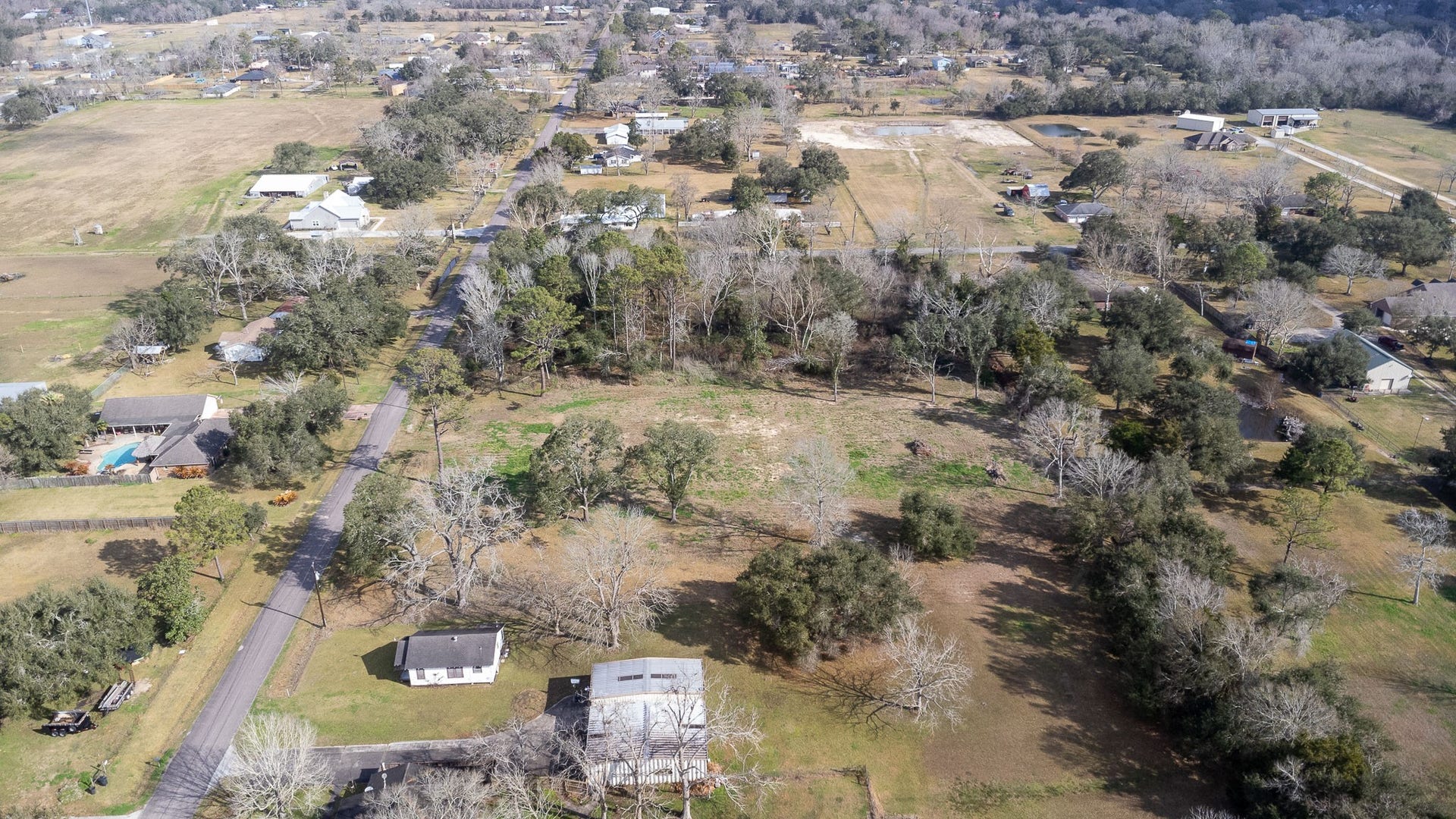 4813 S Elm Avenue, Santa Fe, TX 77517 4813 S Elm Avenue, Santa Fe, TX 77517