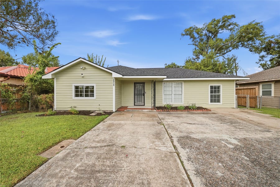 Property photo for 2919 Cochran Street, Houston, TX