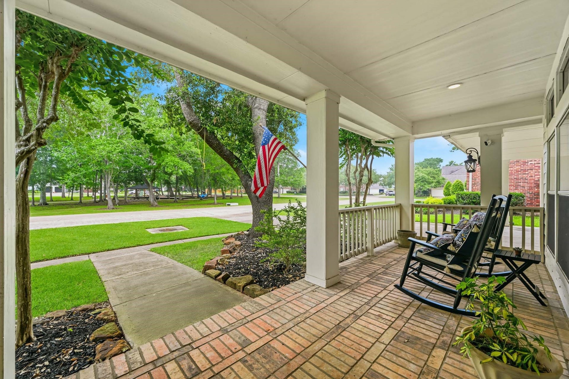 3807 Oakland Circle, Missouri City, TX 77459 Amazing view from the front porch