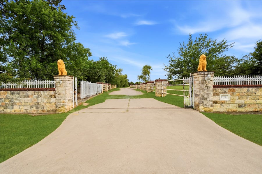 Property photo for 11741 Ezekiel Road, Tomball, TX