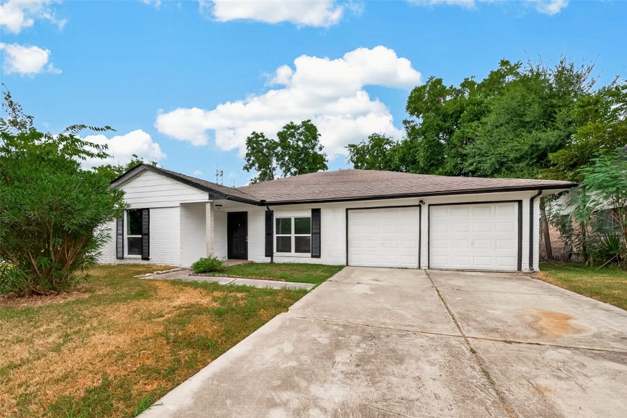 Property photo for 11434 Sharpview Drive, Houston, TX