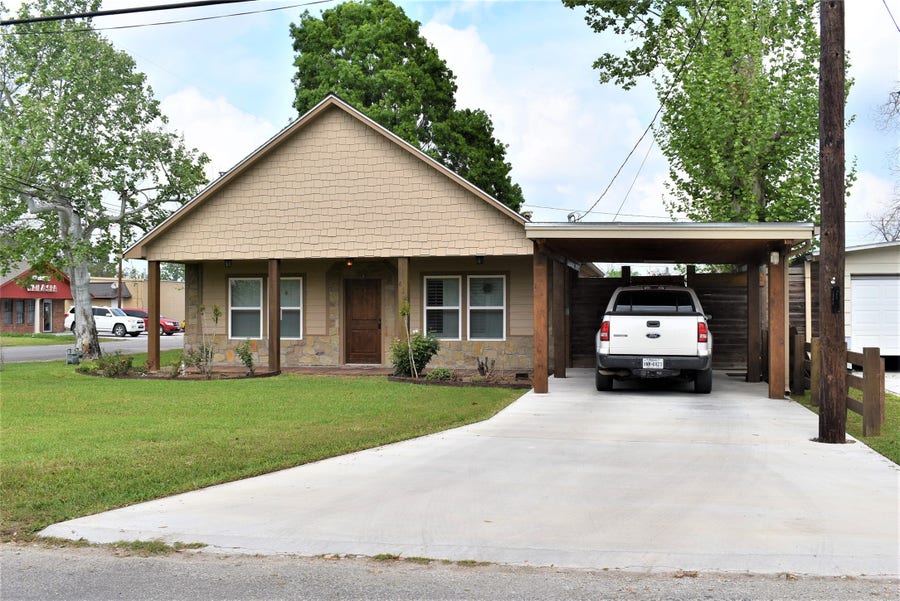 Property photo for 412 Pecan Street, Sweeny, TX