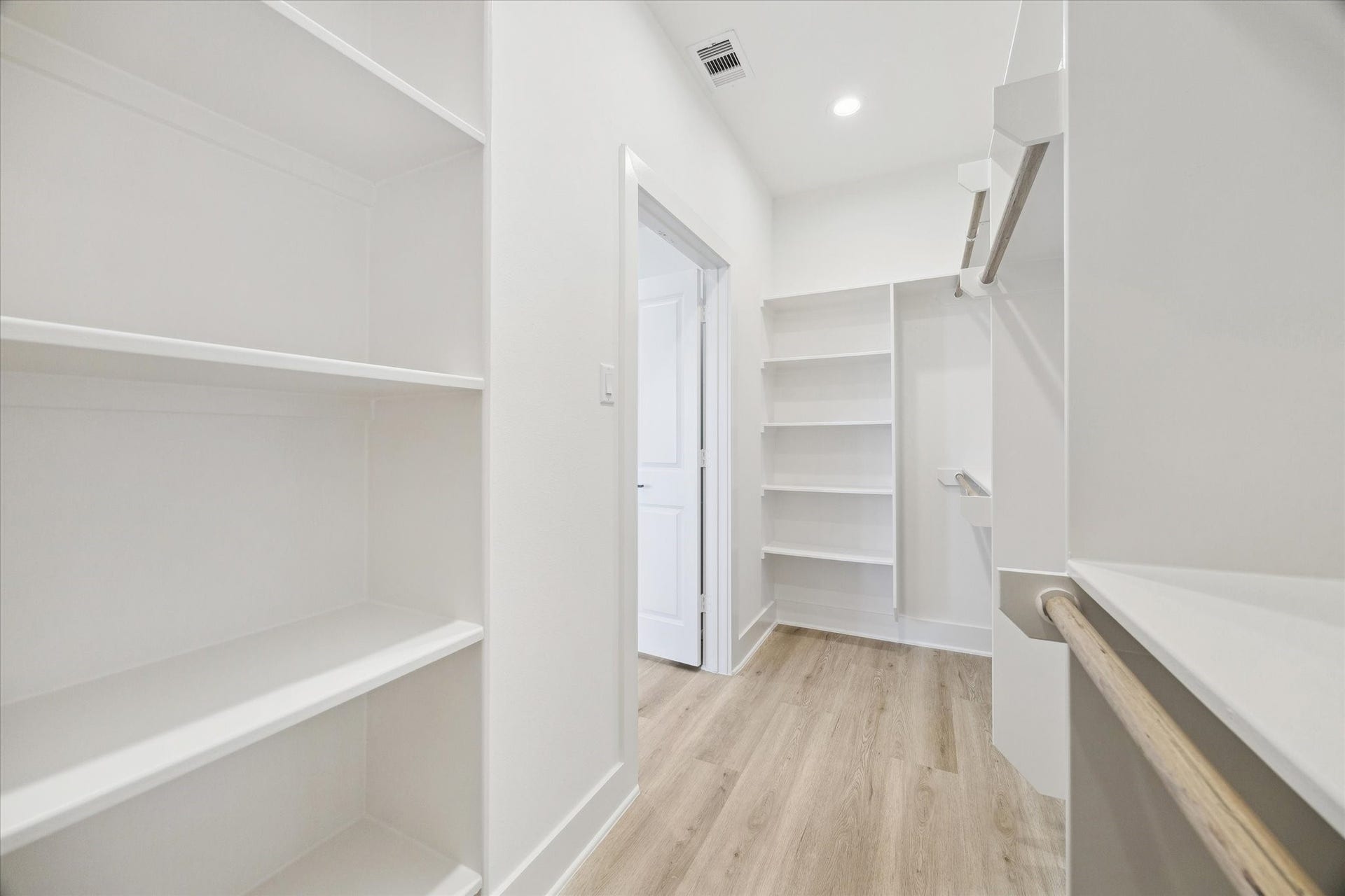 5612 Camino Encantado Drive, Houston, TX 77091 5612 Camino Encantado Drive, Houston, TX 77091