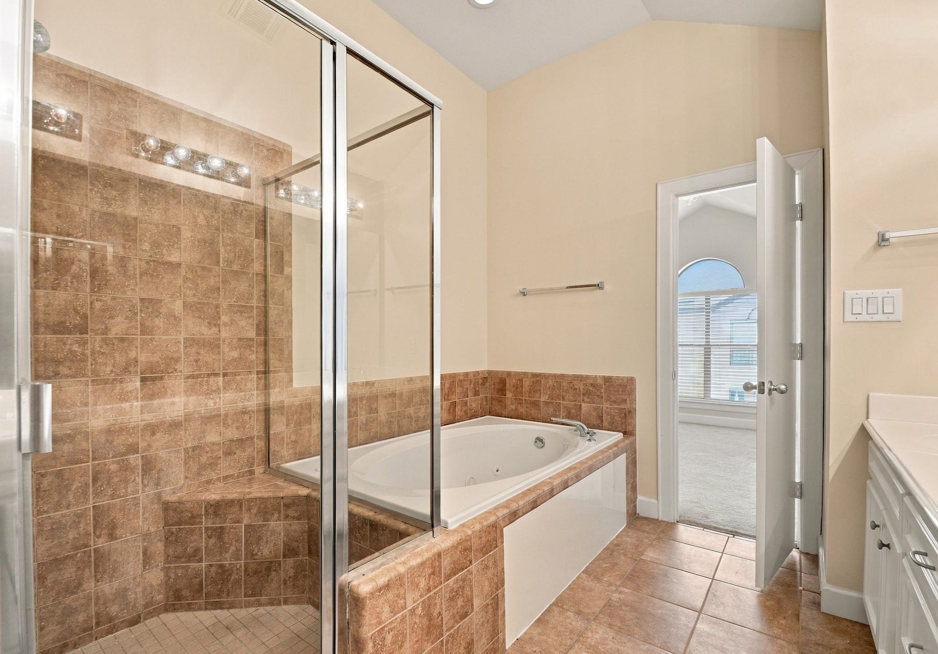 648 Westcross Street, #805, Houston, TX 77018 648 Westcross Street, #805, Houston, TX 77018