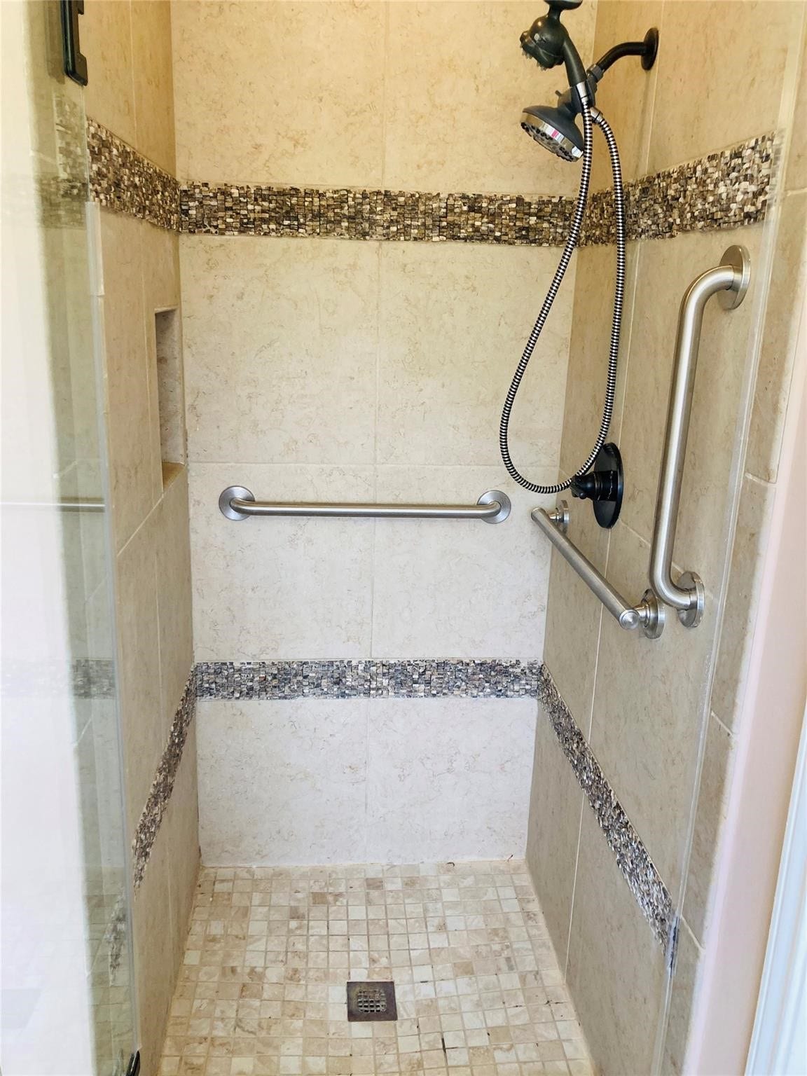 2710 Grants Lake Boulevard, #K3, Sugar Land, TX 77479 Primary Shower