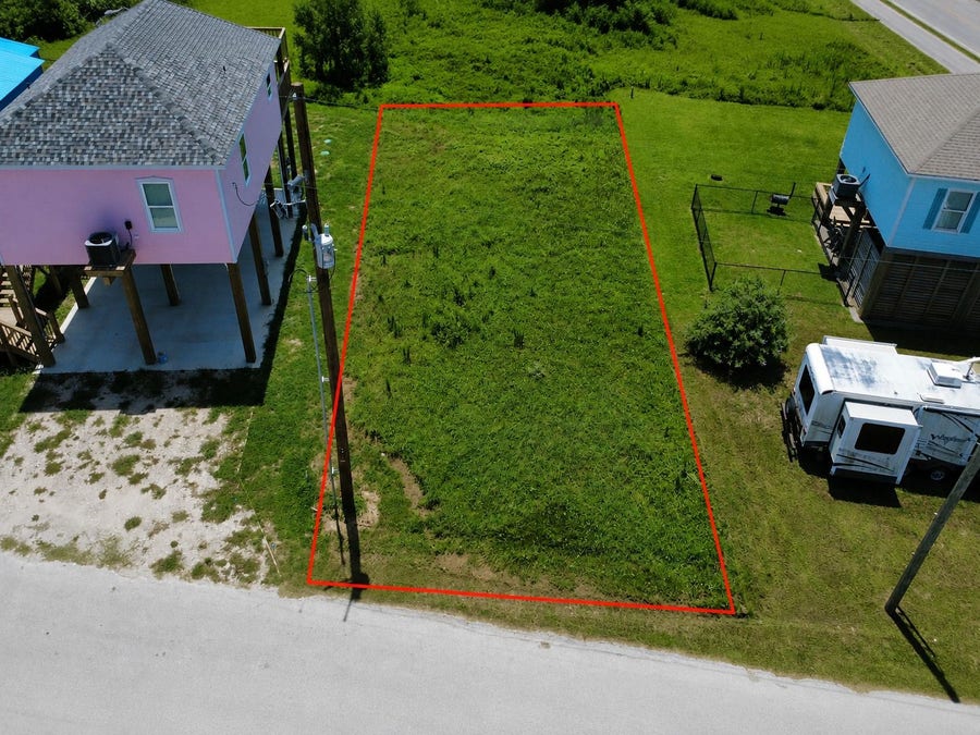 Property photo for 1768 Croaker Lane, Crystal Beach, TX