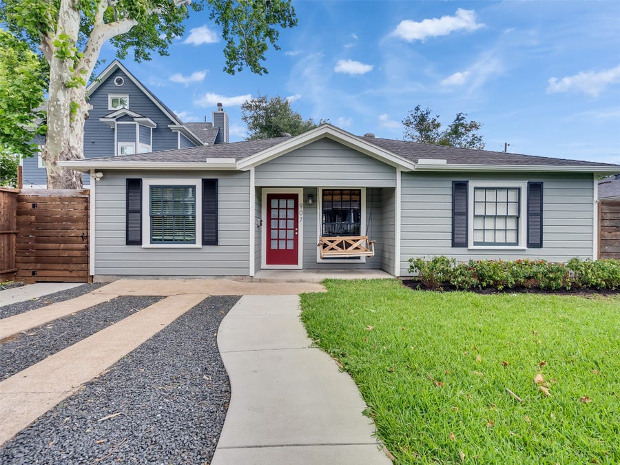 Property photo for 907 Aurora Street, Houston, TX