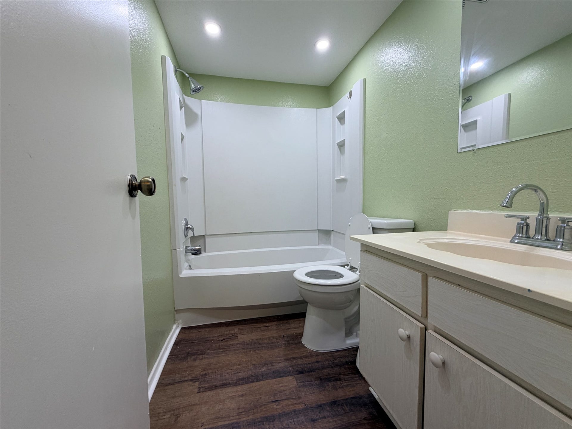 6211 Ludington Drive, #21-909, Houston, TX 77035 6211 Ludington Drive, #21-909, Houston, TX 77035