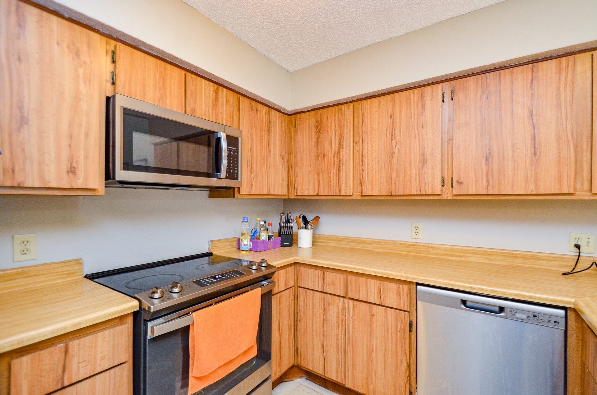 6211 Ludington Drive, #21-909, Houston, TX 77035 6211 Ludington Drive, #21-909, Houston, TX 77035