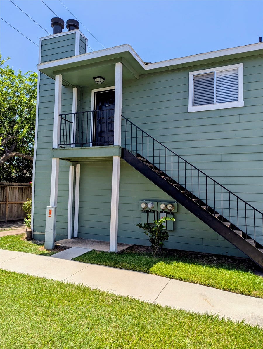 Property photo for 7661 Fallbrook Drive, #7661, Houston, TX