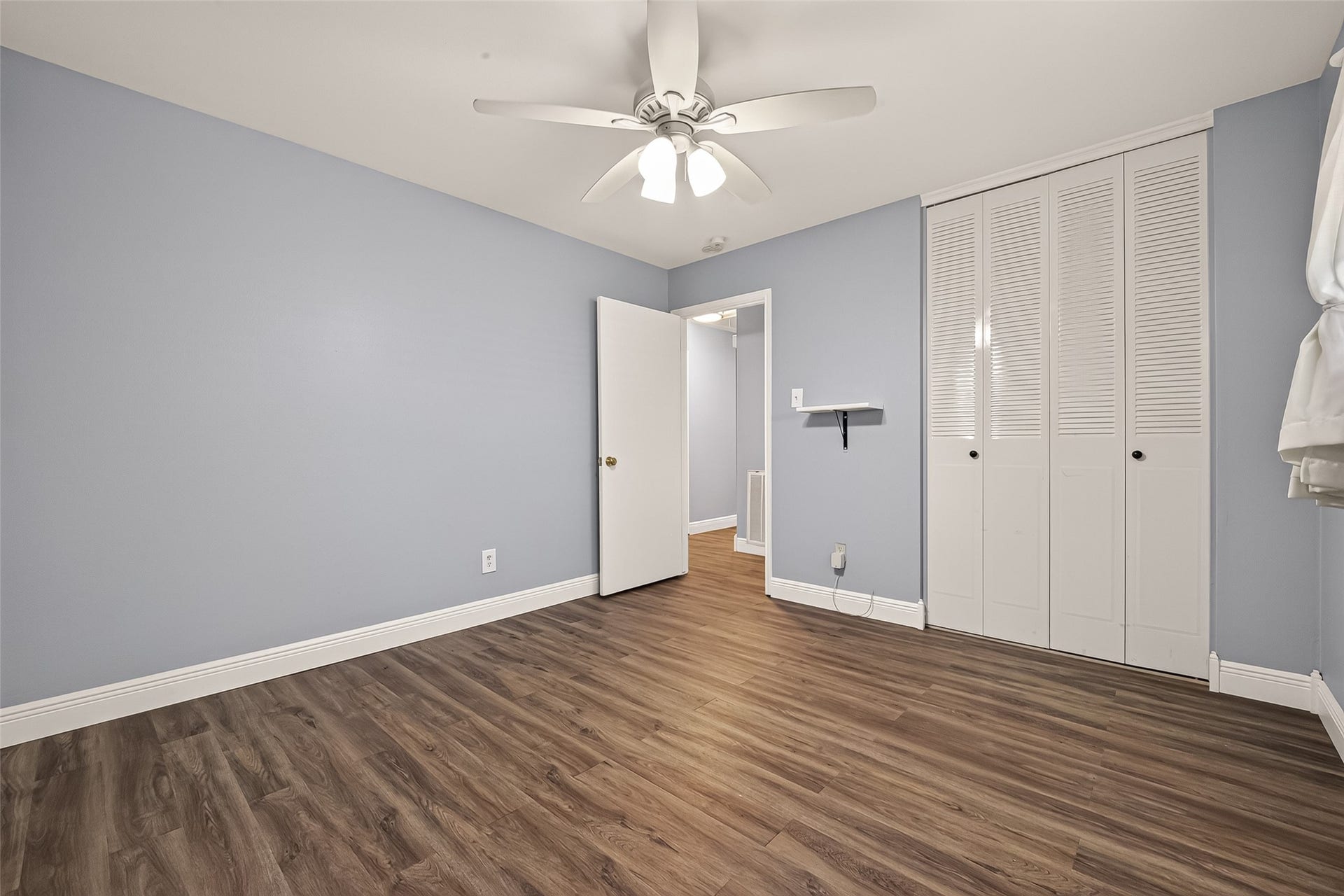 114 E Wildwinn Drive, Alvin, TX 77511 114 E Wildwinn Drive, Alvin, TX 77511