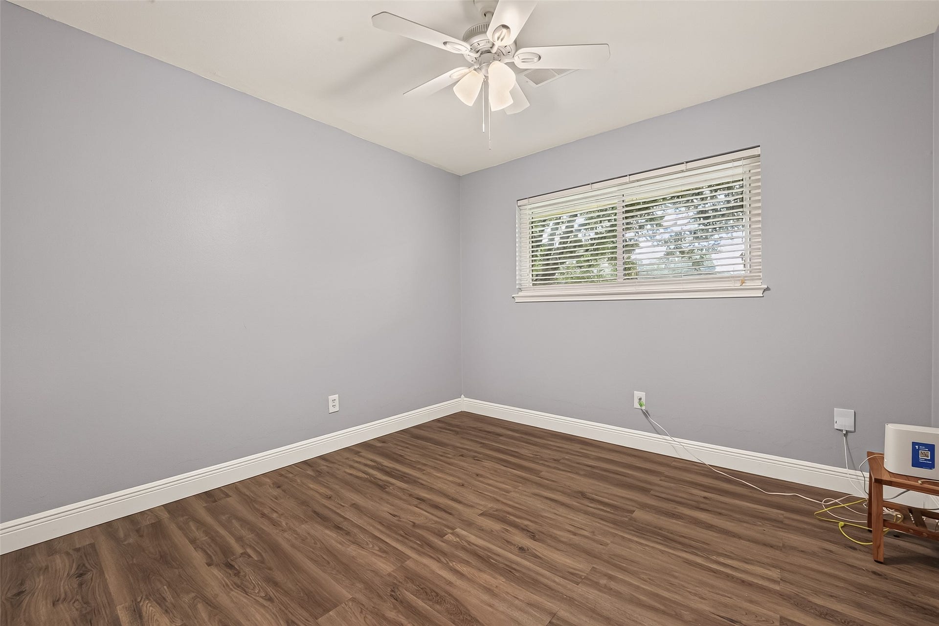 114 E Wildwinn Drive, Alvin, TX 77511 Bedroom 2