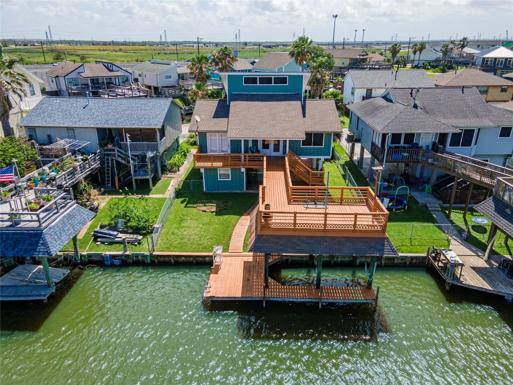 3 N Pelican Street, La Marque, TX 77568 3 N Pelican Street, La Marque, TX 77568