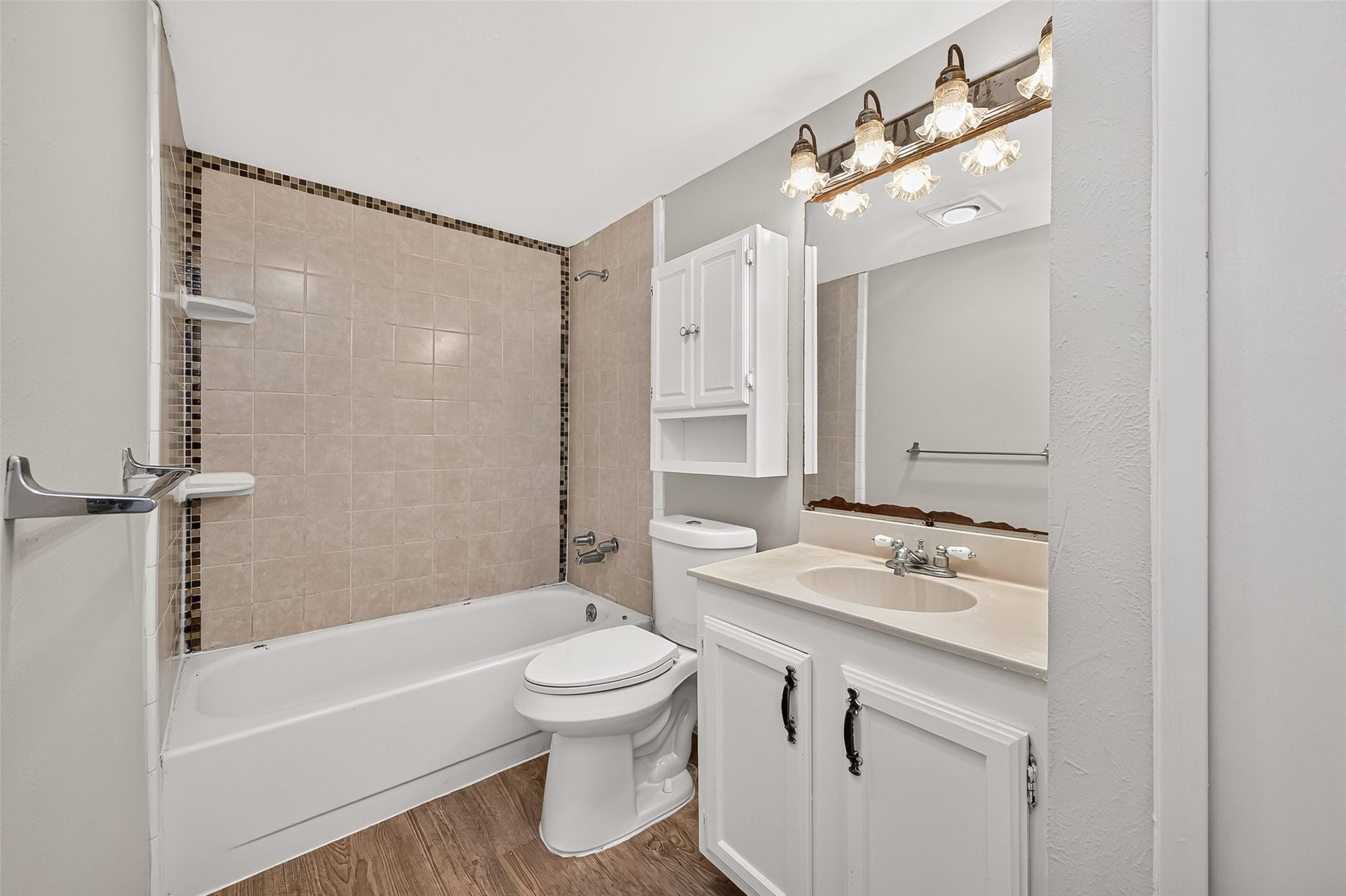 17511 Glenpatti Drive, Houston, TX 77084 17511 Glenpatti Drive, Houston, TX 77084