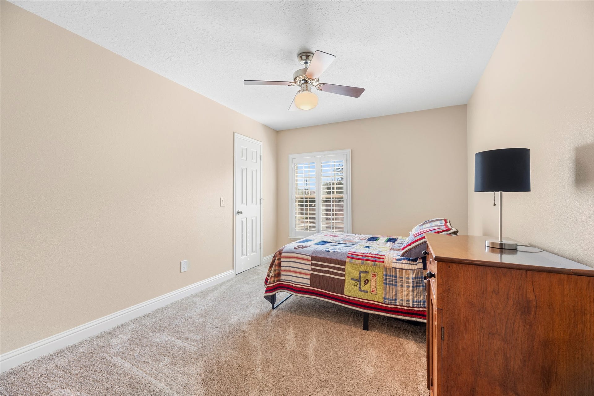 17906 Lone River Court, Houston, TX 77095 Secondary bedroom.