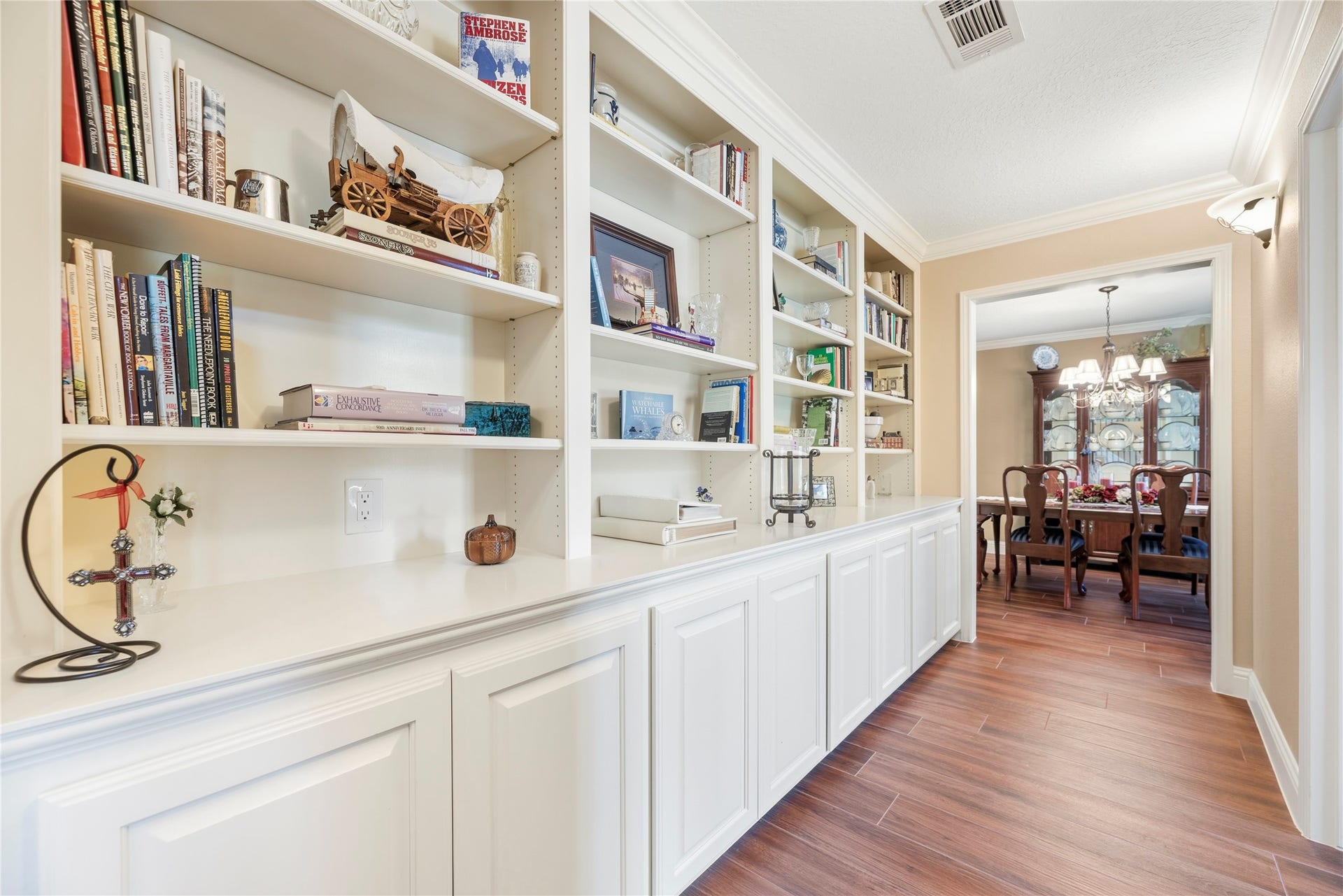 17906 Lone River Court, Houston, TX 77095 Custom built-in shelving and cabinetry.