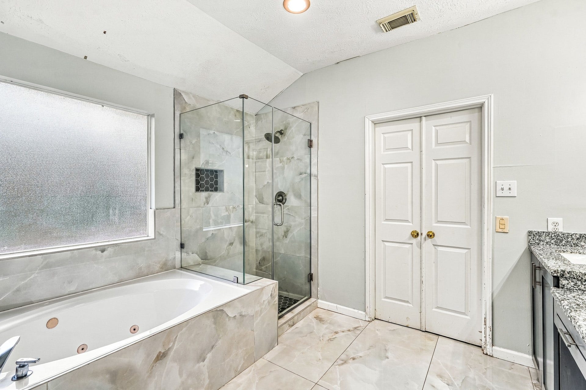 1307 Sandpiper Court S, Pearland, TX 77584 1307 Sandpiper Court S, Pearland, TX 77584