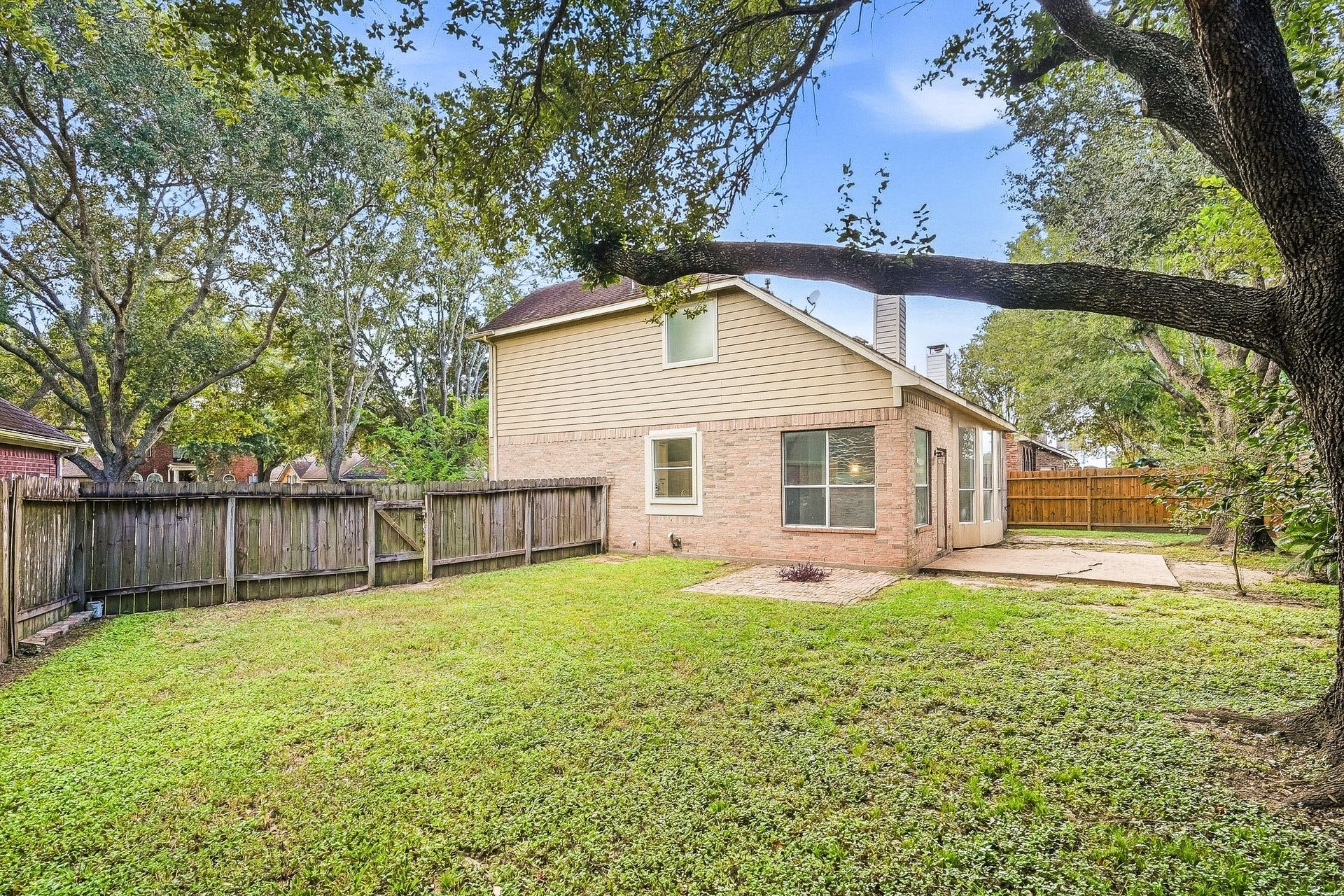 1307 Sandpiper Court S, Pearland, TX 77584 1307 Sandpiper Court S, Pearland, TX 77584