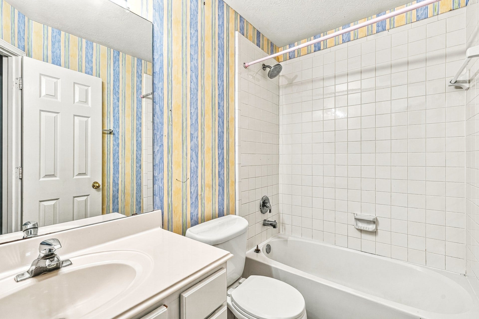 1307 Sandpiper Court S, Pearland, TX 77584 1307 Sandpiper Court S, Pearland, TX 77584