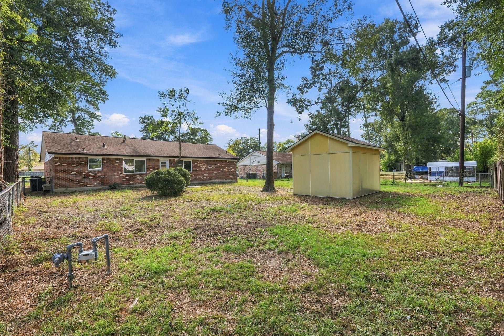 1704 S 1st Street, Conroe, TX 77301