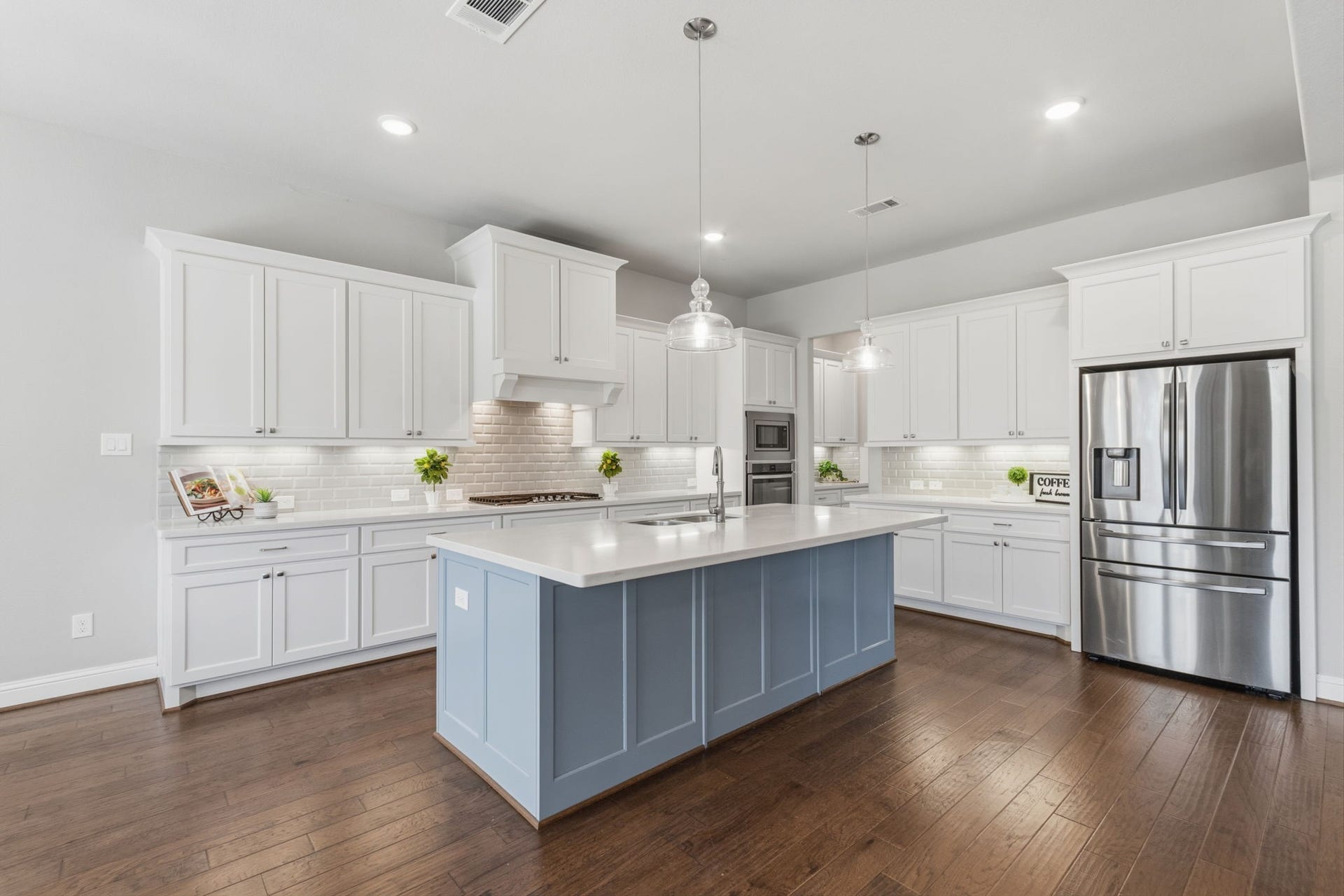 28229 Beckwood Drive, Spring, TX 77386 28229 Beckwood Drive, Spring, TX 77386