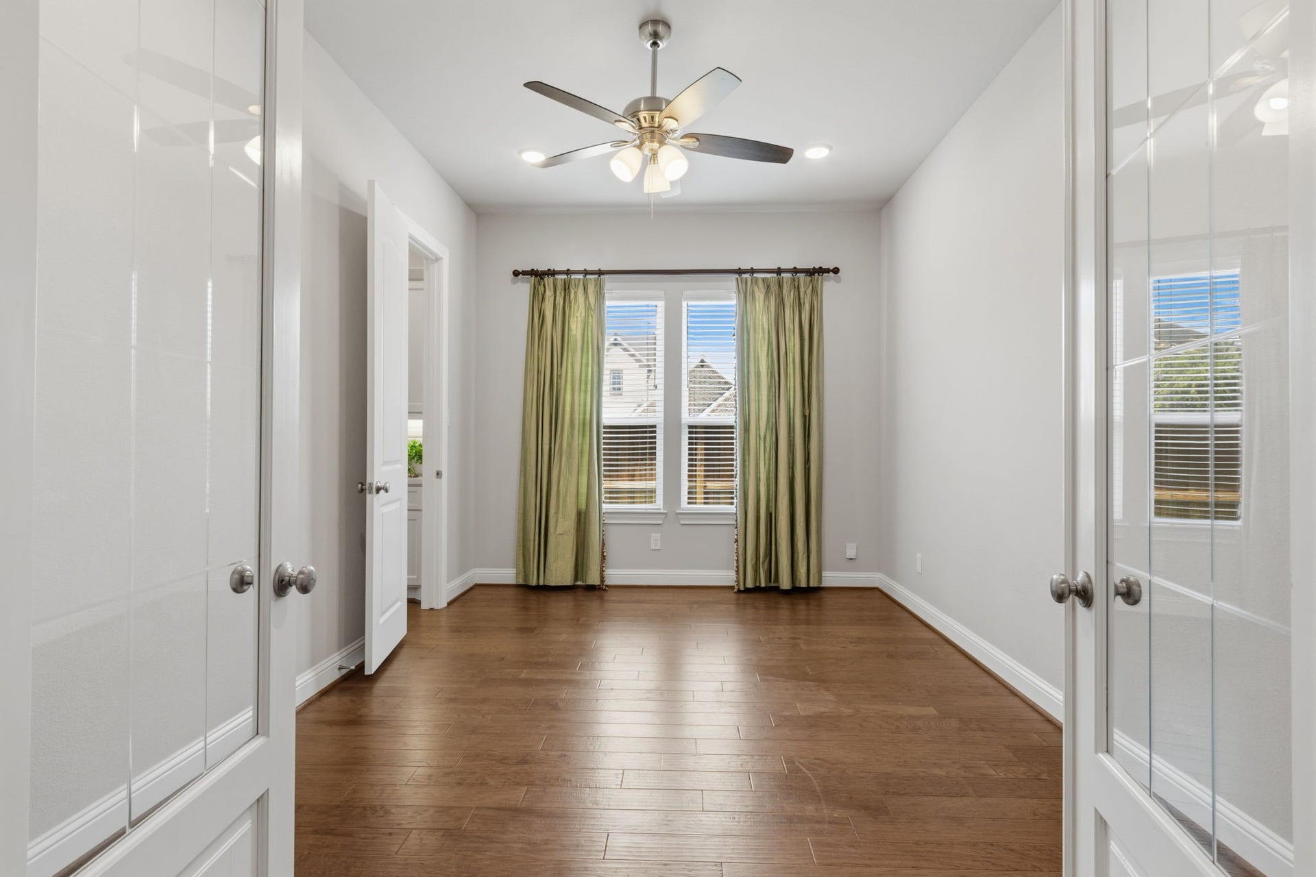 28229 Beckwood Drive, Spring, TX 77386 28229 Beckwood Drive, Spring, TX 77386