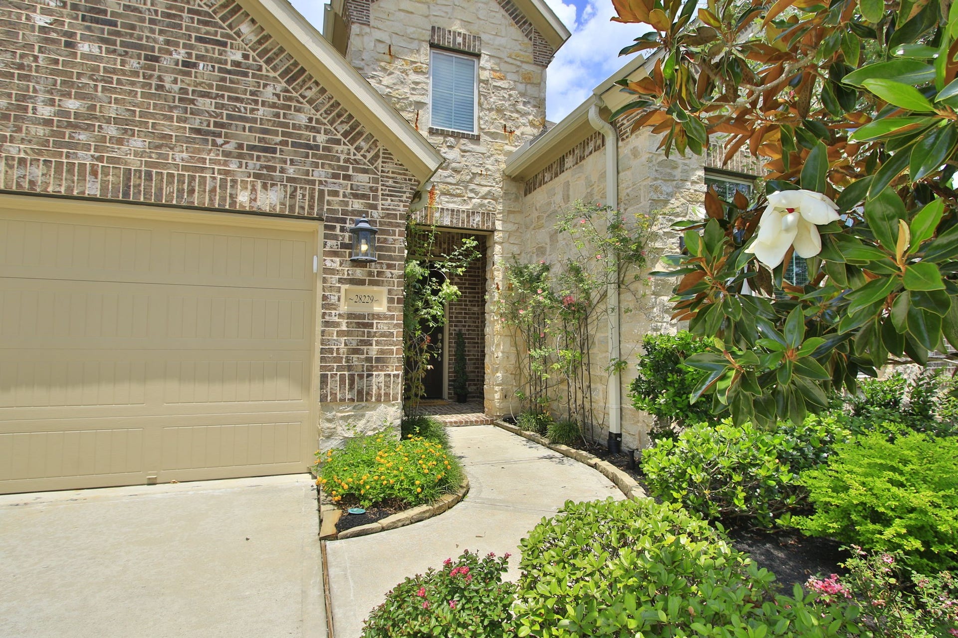 28229 Beckwood Drive, Spring, TX 77386 28229 Beckwood Drive, Spring, TX 77386
