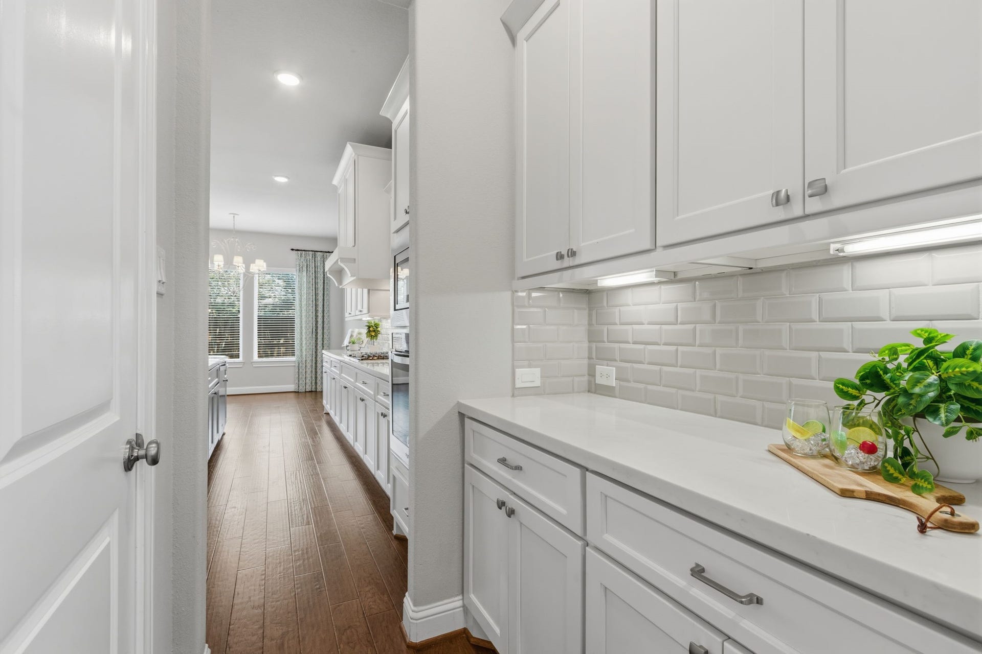 28229 Beckwood Drive, Spring, TX 77386 28229 Beckwood Drive, Spring, TX 77386