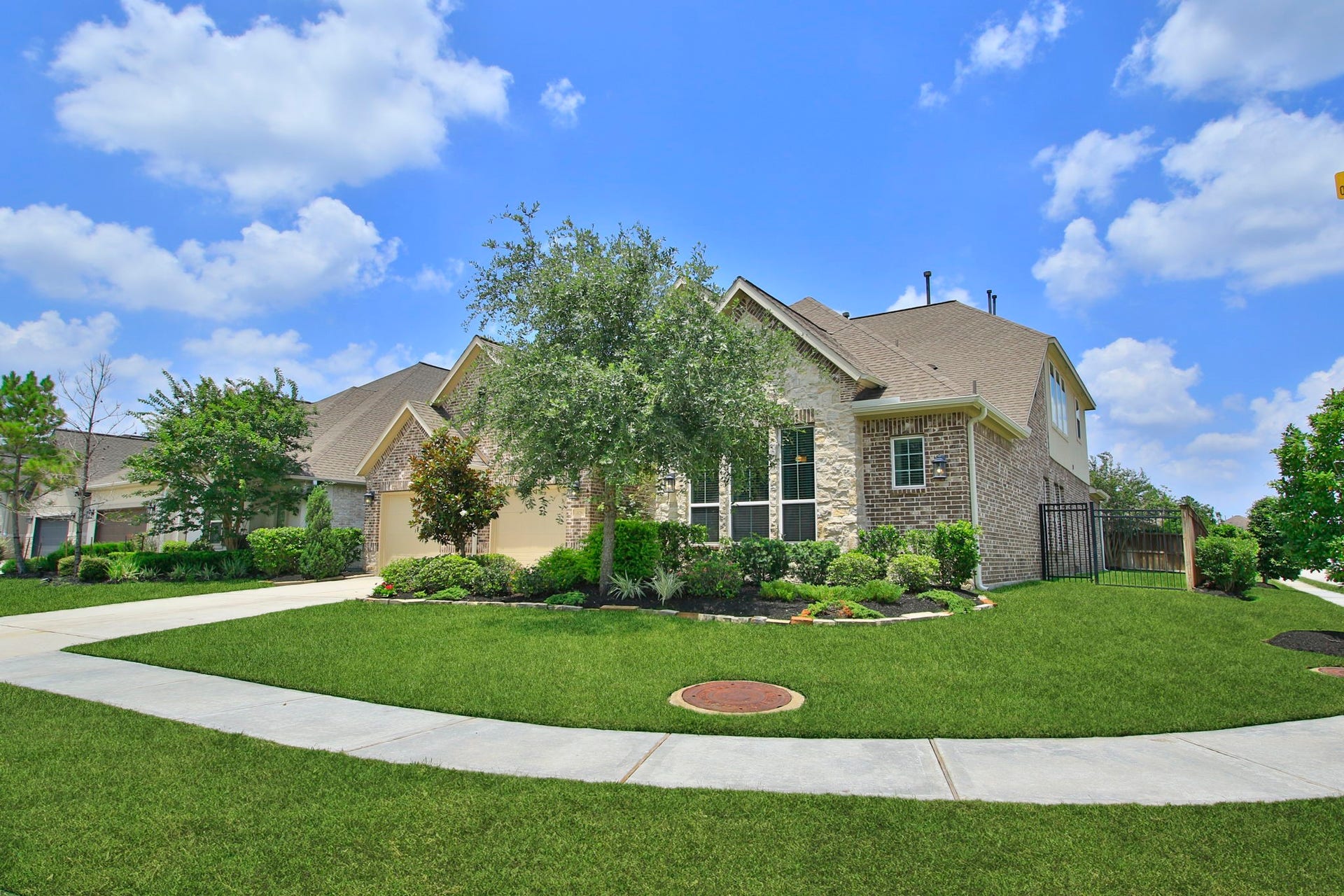 28229 Beckwood Drive, Spring, TX 77386 28229 Beckwood Drive, Spring, TX 77386