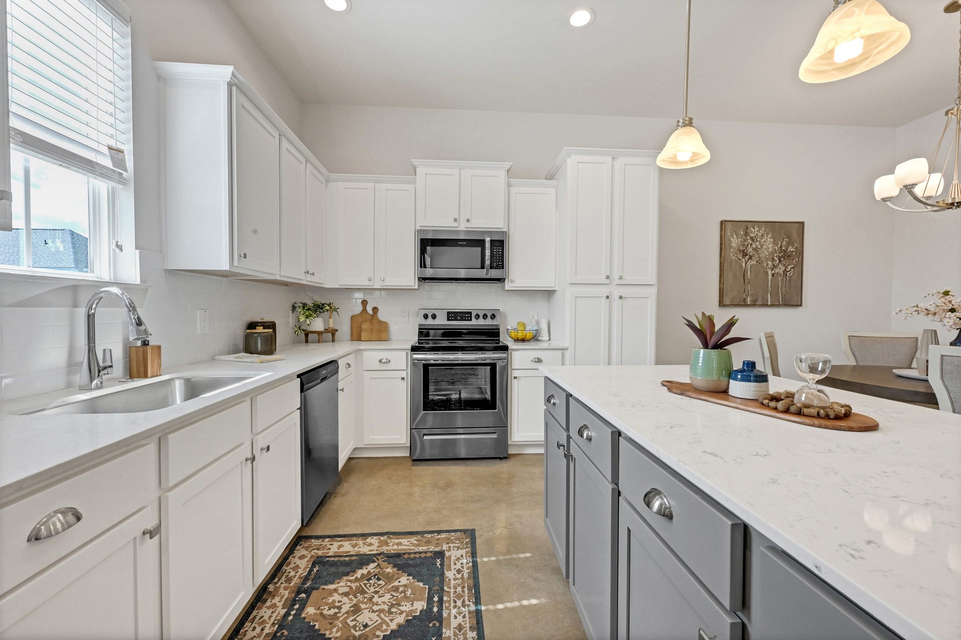 33455 Buckshot Lane, #122, Magnolia, TX 77354 Perfect kitchen space with large island!
Model Home.