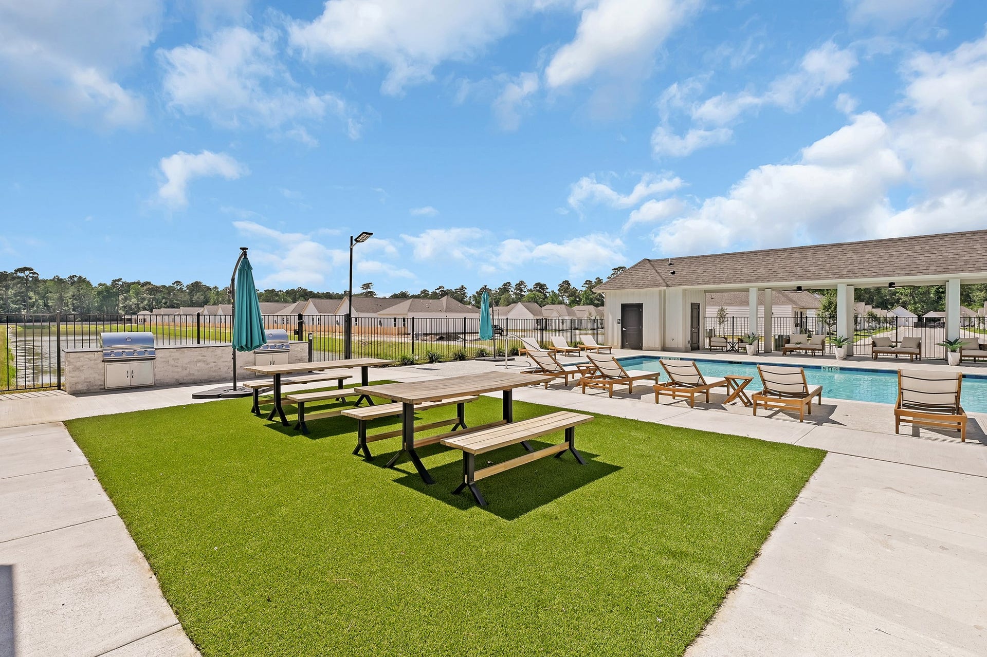 33455 Buckshot Lane, #122, Magnolia, TX 77354 Outstanding views and amenities outside! Green space, plenty of seating, games ect...